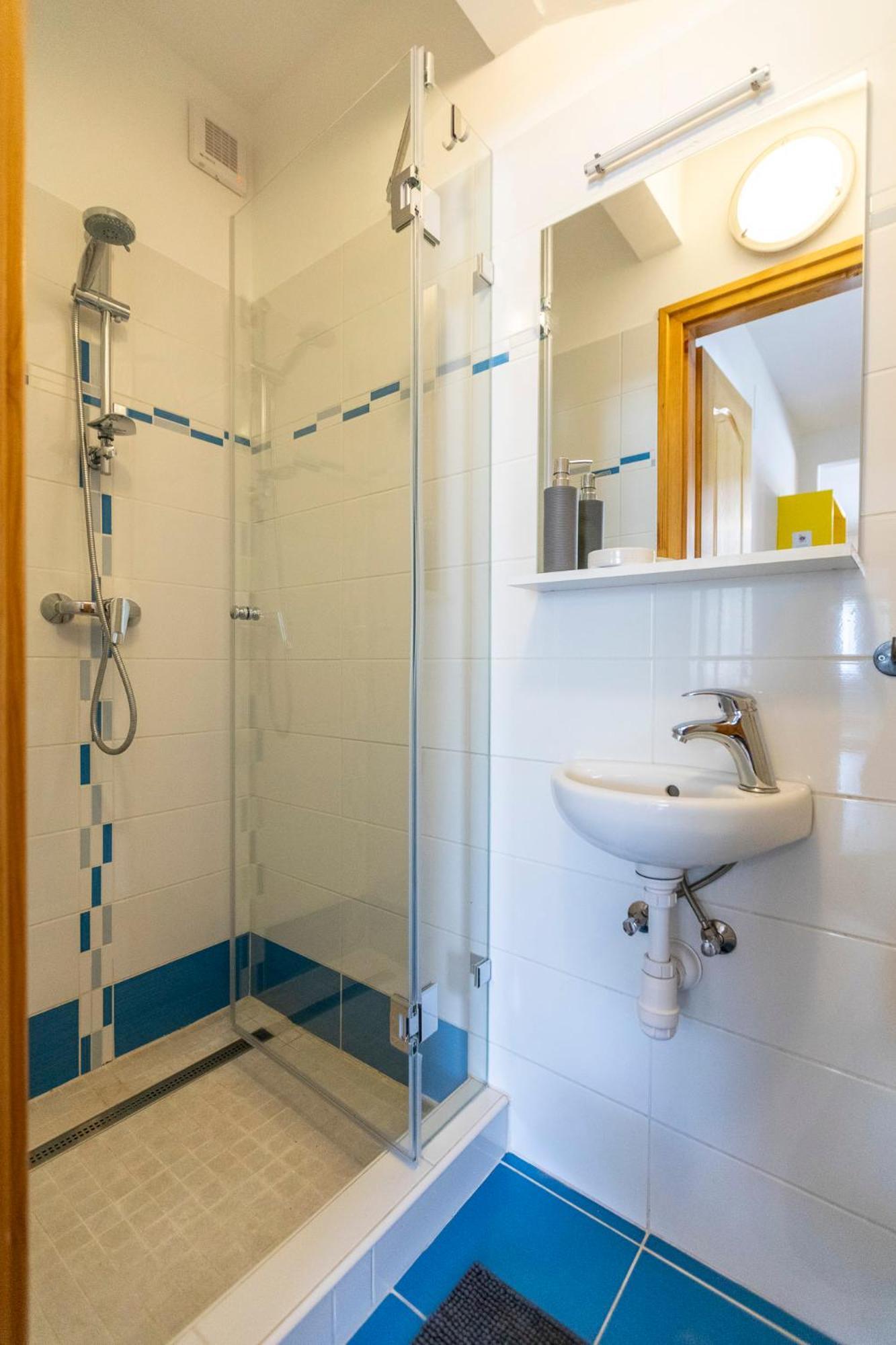 Park Apartman Sarrod 外观 照片
